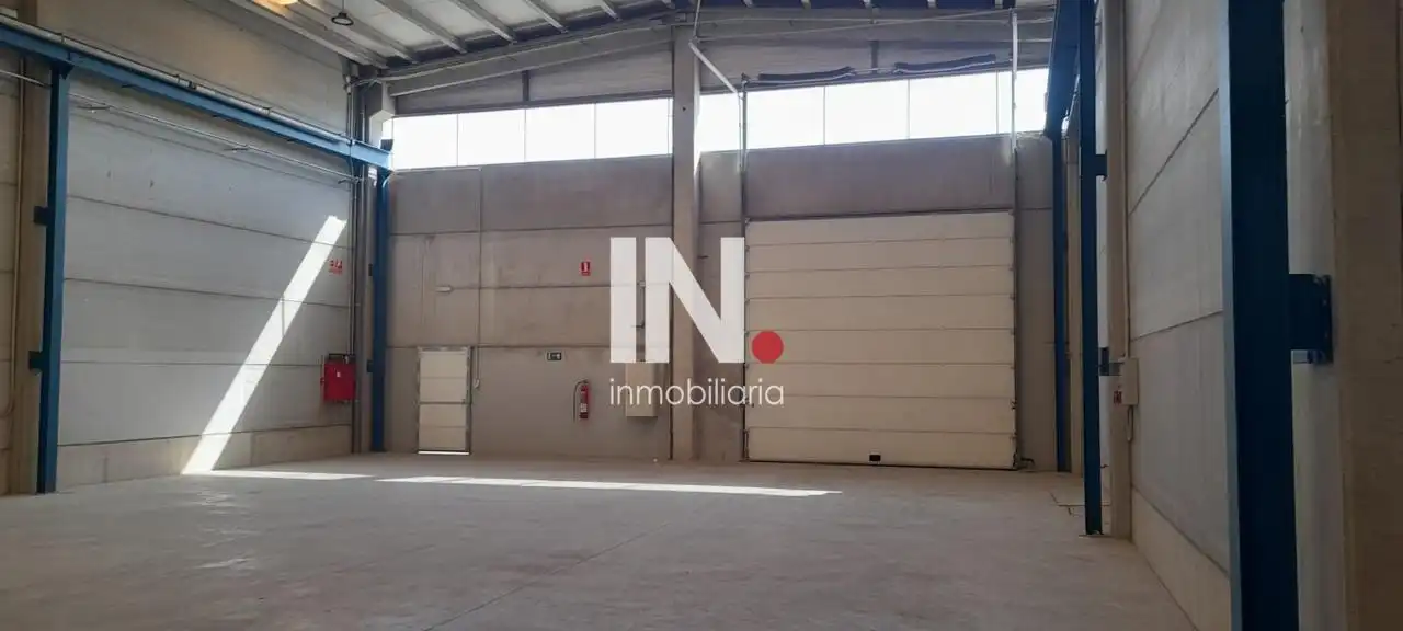 Fabrikhallen zur Miete in Torrefarrera