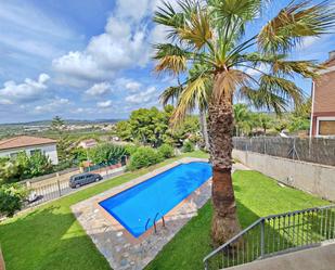 Schwimmbecken von Haus oder Chalet miete in La Riera de Gaià mit Terrasse und Schwimmbad