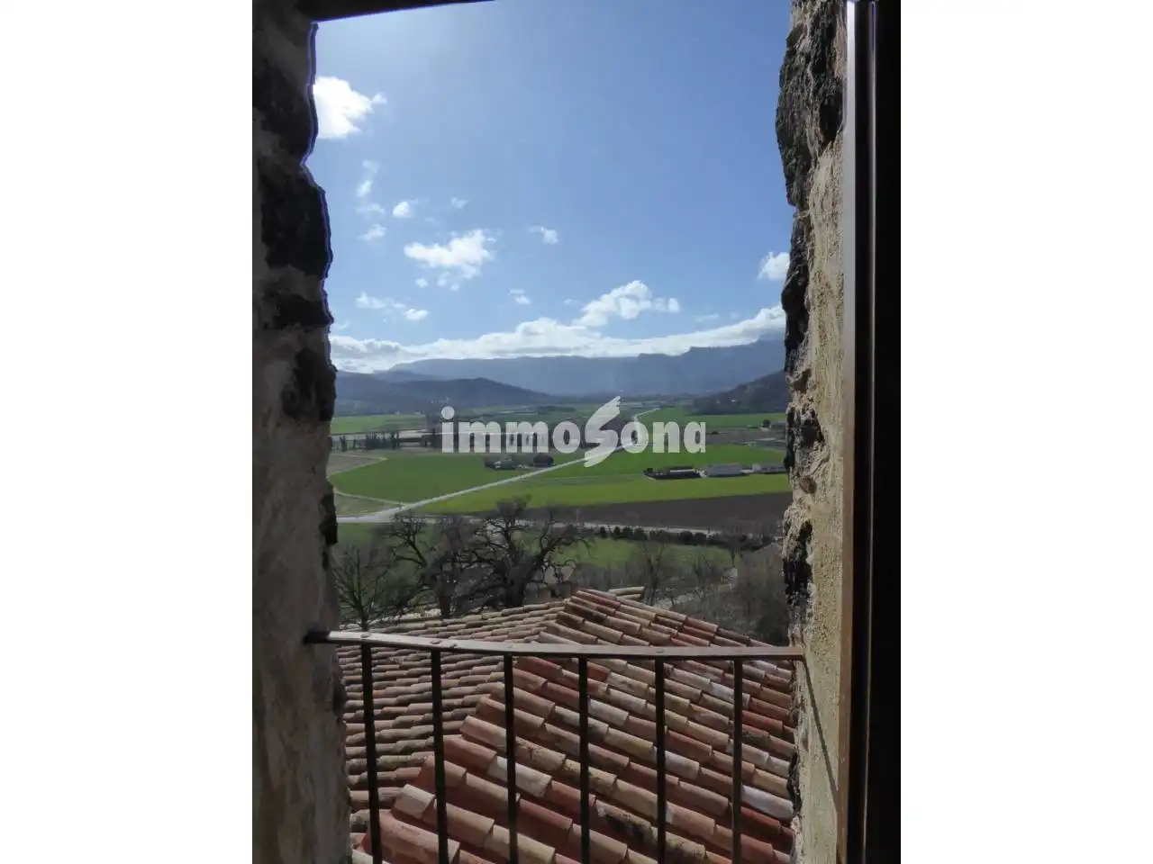 Exterior view of Houses for sale in La Vall d'en Bas  with Private garden