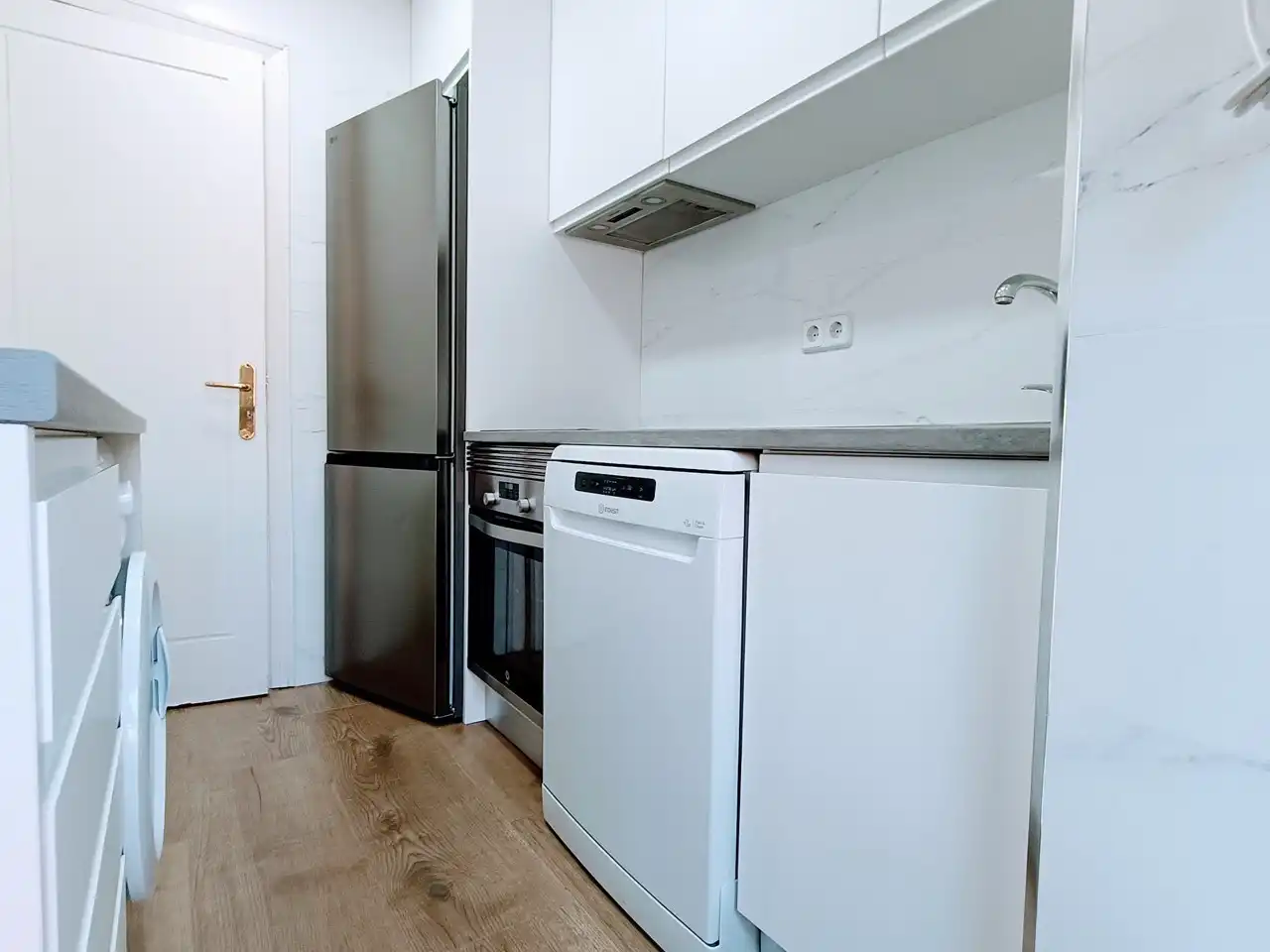 Küche von Wohnung zur Miete in Madrid mit Klimaanlage, Heizung und Parkett
