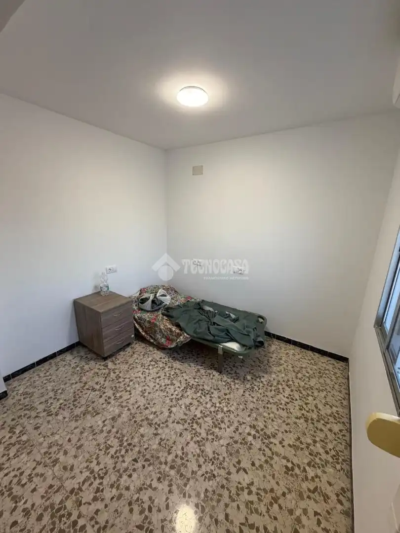 Bedroom of Flat for rent in Sevilla  with Terrace