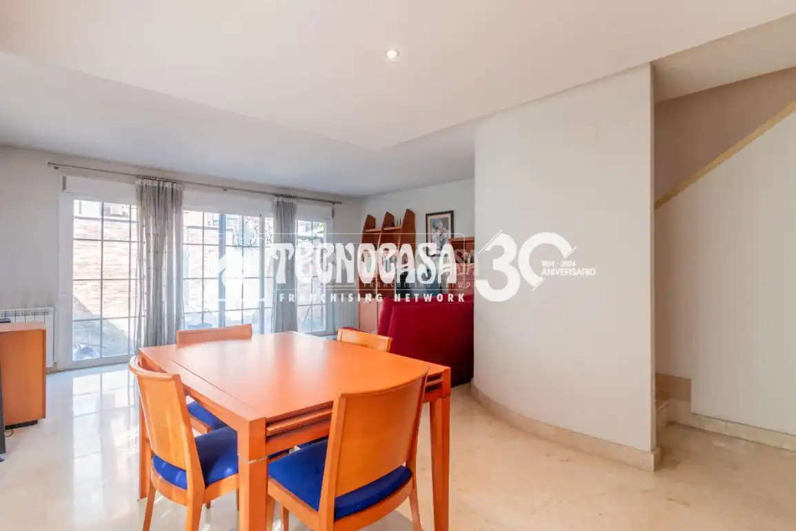 Comedor de Casa adosada en venta en Madrid con Parquet