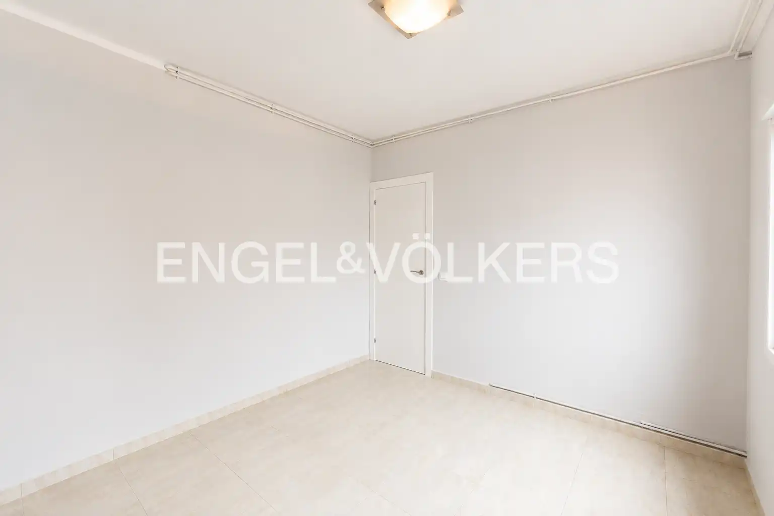 Flat for sale in Tordera  with Air Conditioner, Heating and Balcony