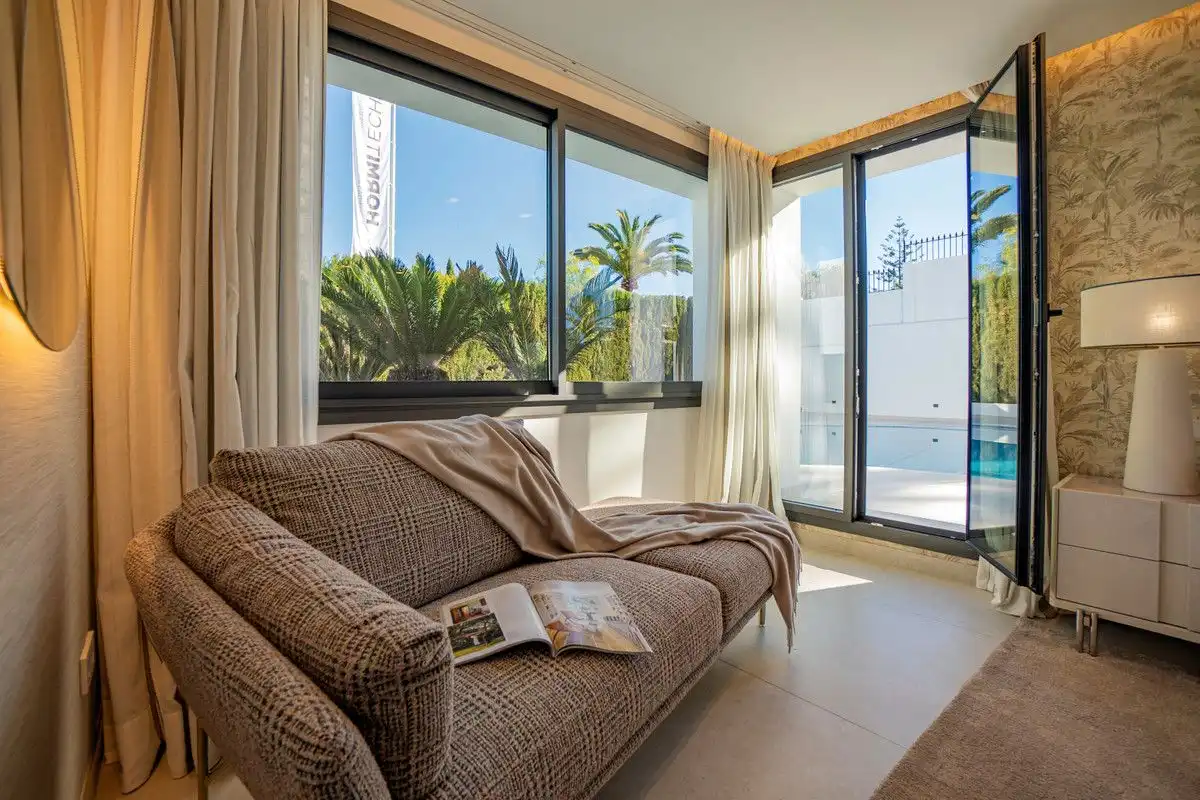 Villa mit Terrasse zum Verkauf in Nueva Andalucía, imagen 14
