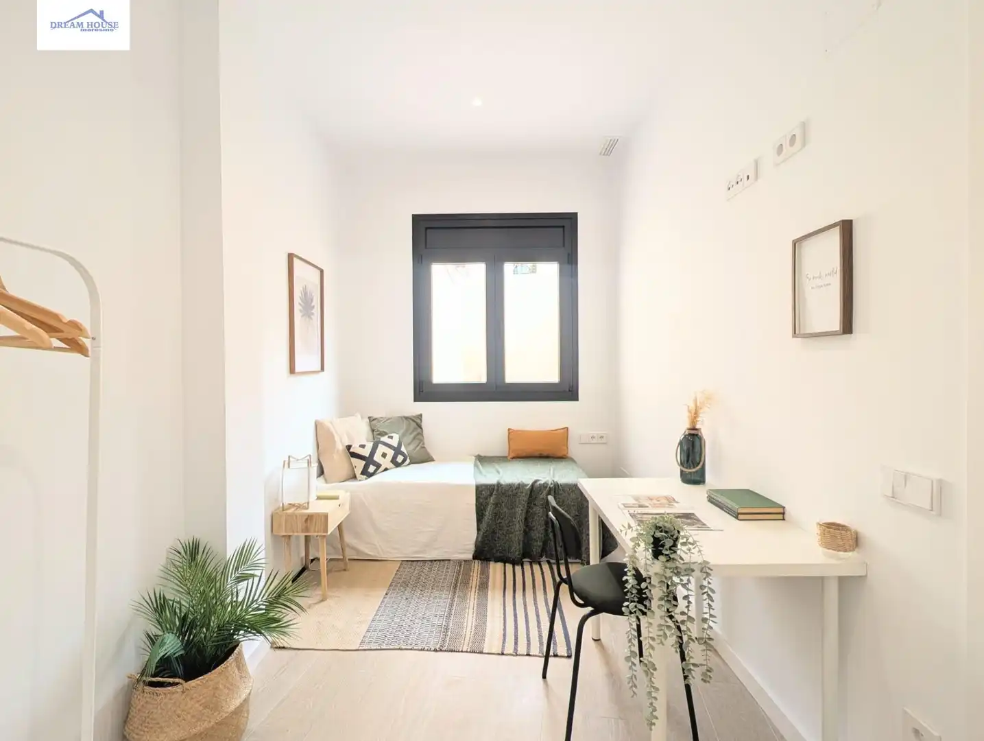 Habitación de Planta baja en venta en Mataró con Aire acondicionado, Calefacción y Terraza