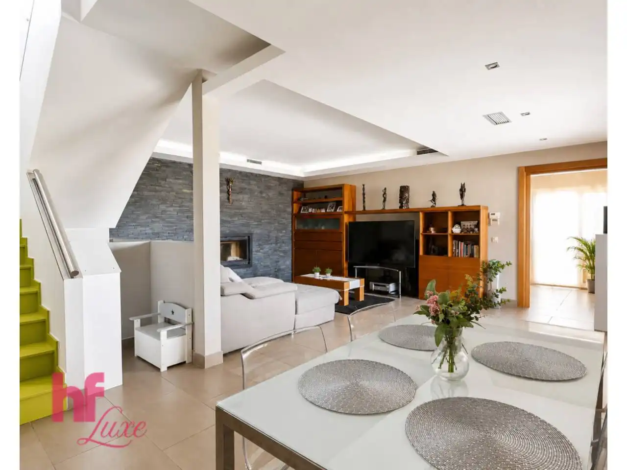 Sala de estar de Casa o chalet en venta en Lliçà de Vall con Aire acondicionado, Calefacción y Jardín privado