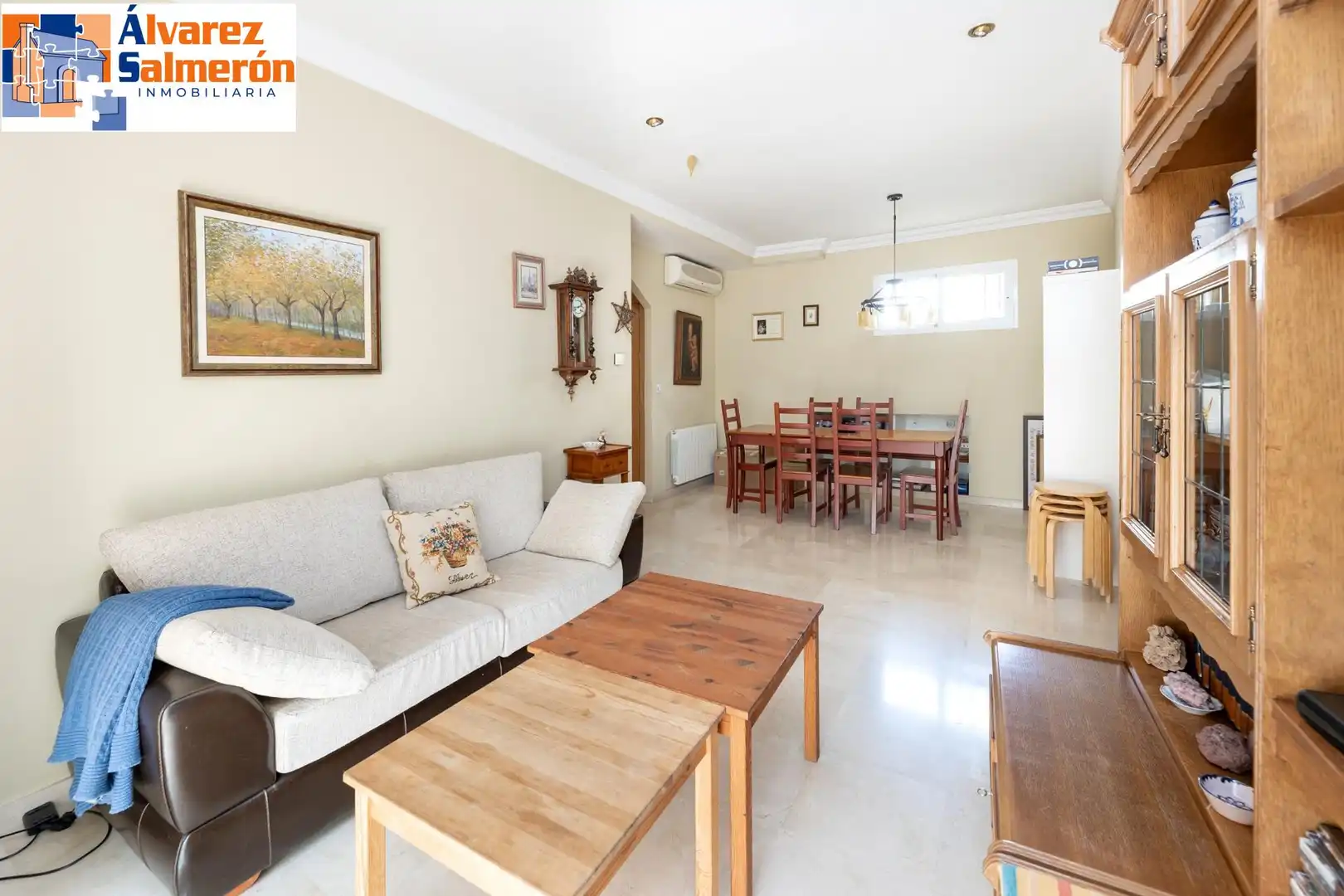 Casa adosada en venta en Calle SALA DOS HERMANAS, Crta. De la Sierra