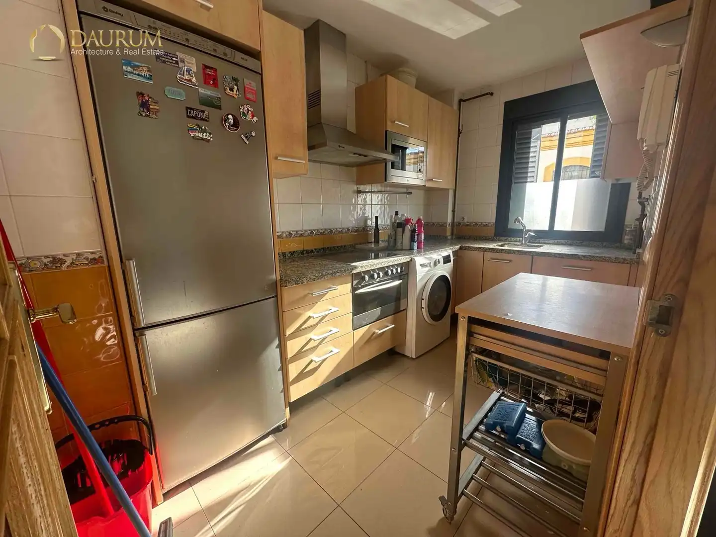 Kitchen of Flat for sale in Sevilla  with Air Conditioner, Heating and Terrace