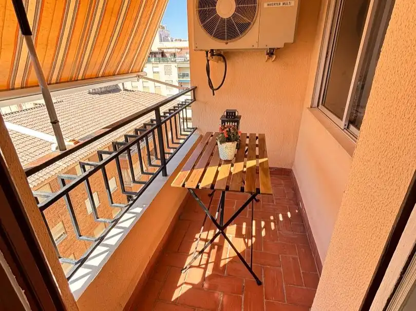 Terrasse von Wohnung zur Miete in Castellón de la Plana / Castelló de la Plana mit Möbliert, Ofen und Waschmaschine