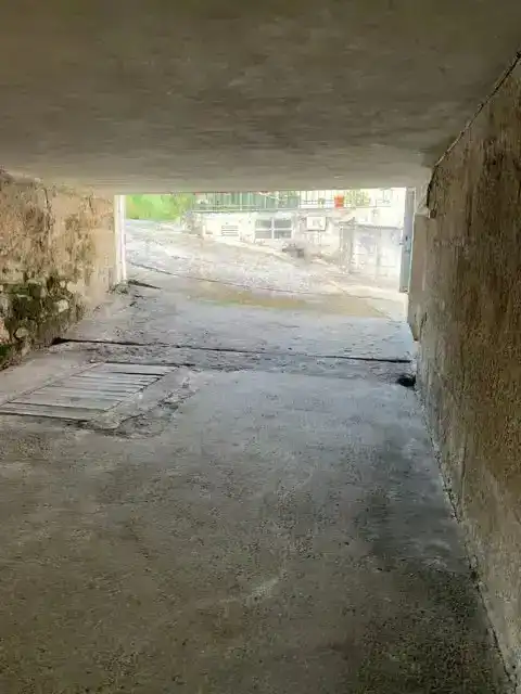 Aparcament de Casa o xalet en venda en Pontevedra Capital  amb Calefacció, Jardí privat i Traster