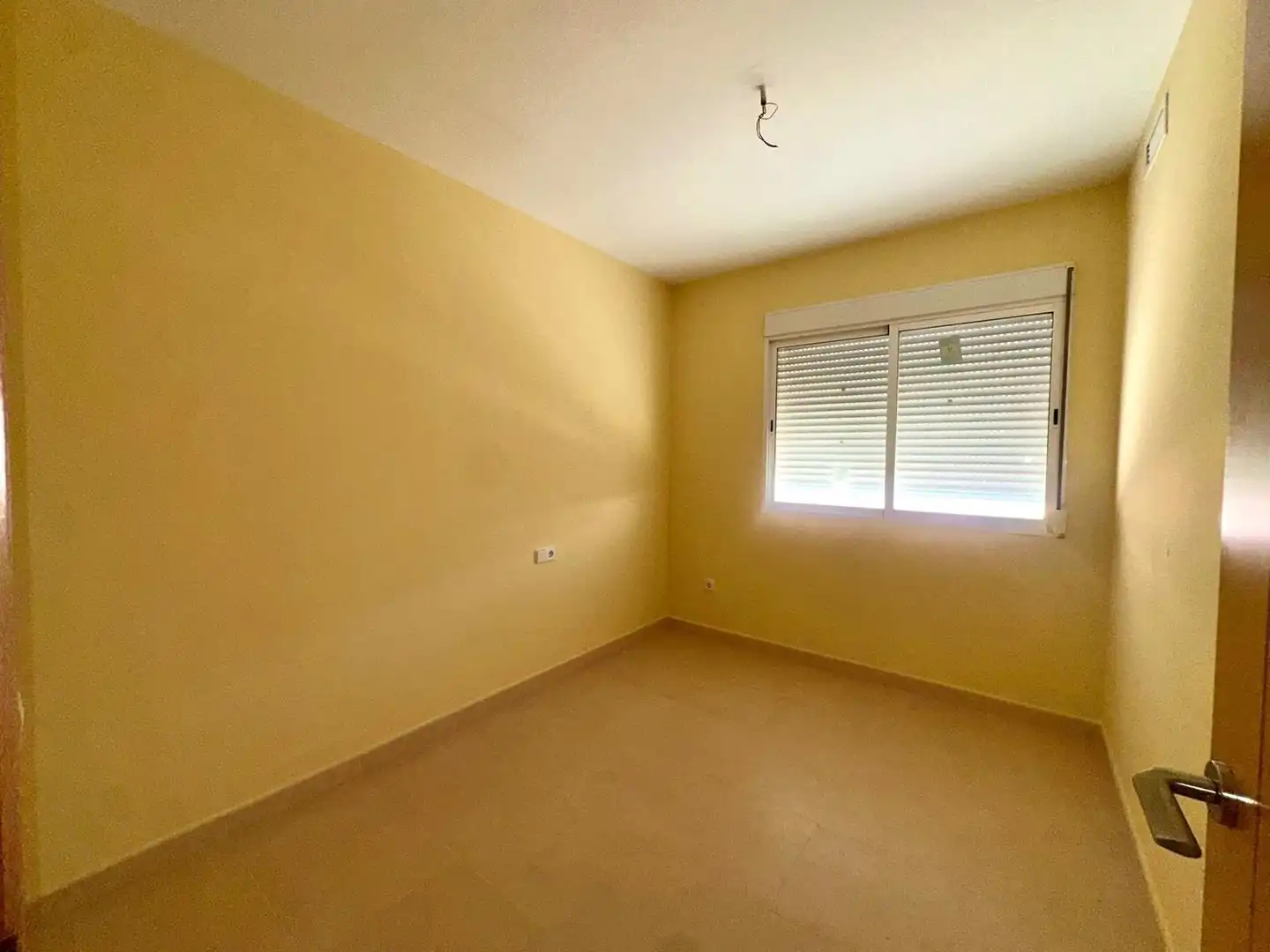 Habitación de Piso en venta en Llombai con Aire acondicionado y Balcón