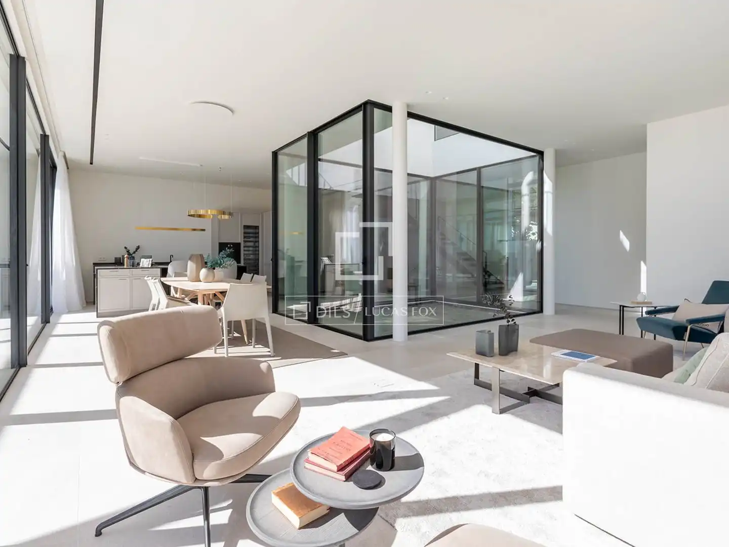 Living room of Houses for sale in Calvià  with Air Conditioner, Private garden and Terrace