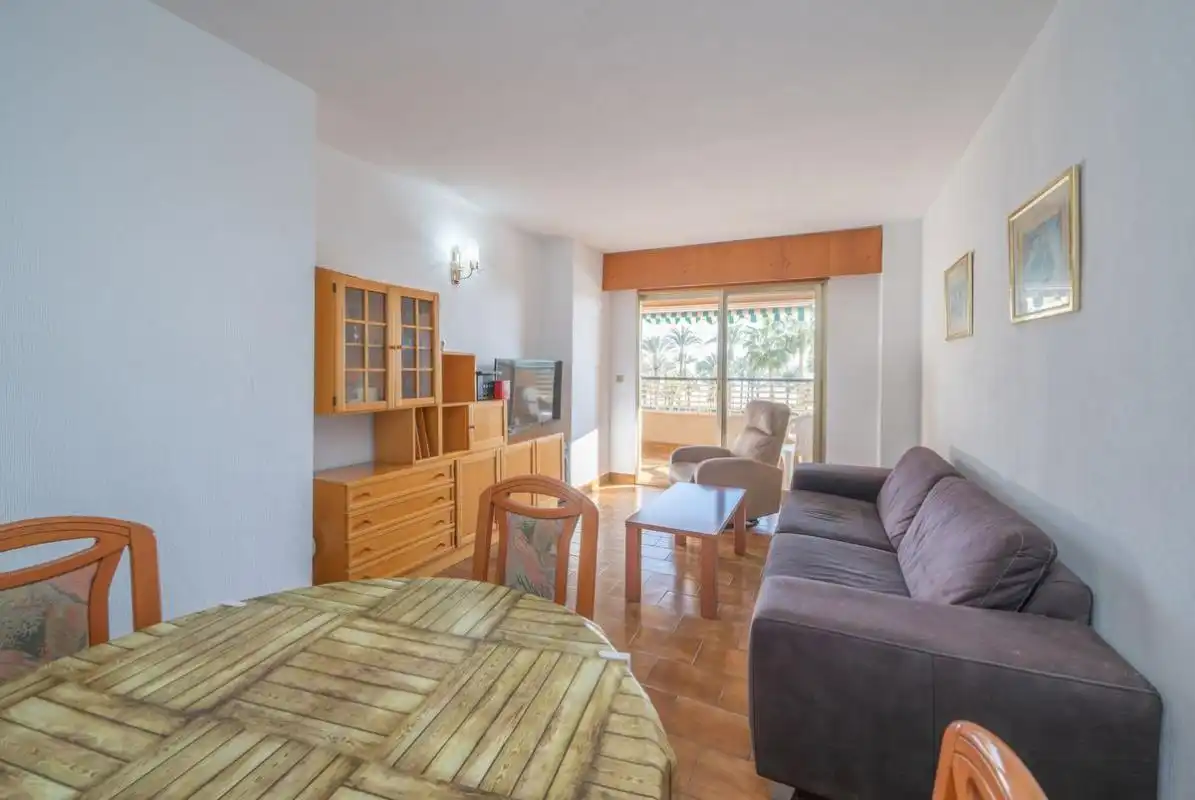 Sala de estar de Piso en venta en El Campello con Calefacción, Jardín privado y Terraza