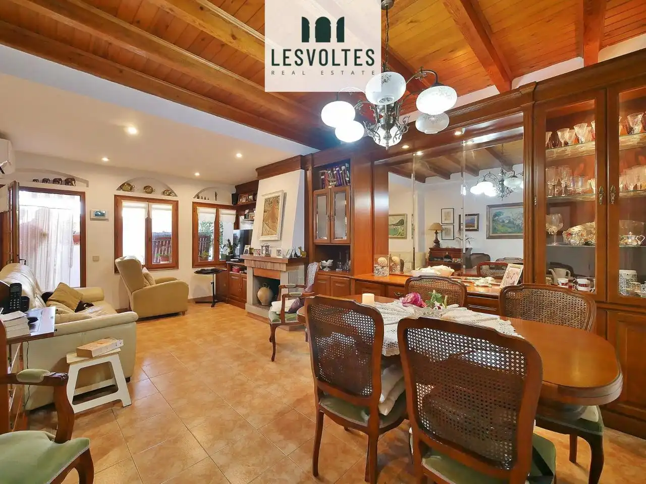 Comedor de Casa adosada en venta en Palamós con Aire acondicionado, Calefacción y Jardín privado