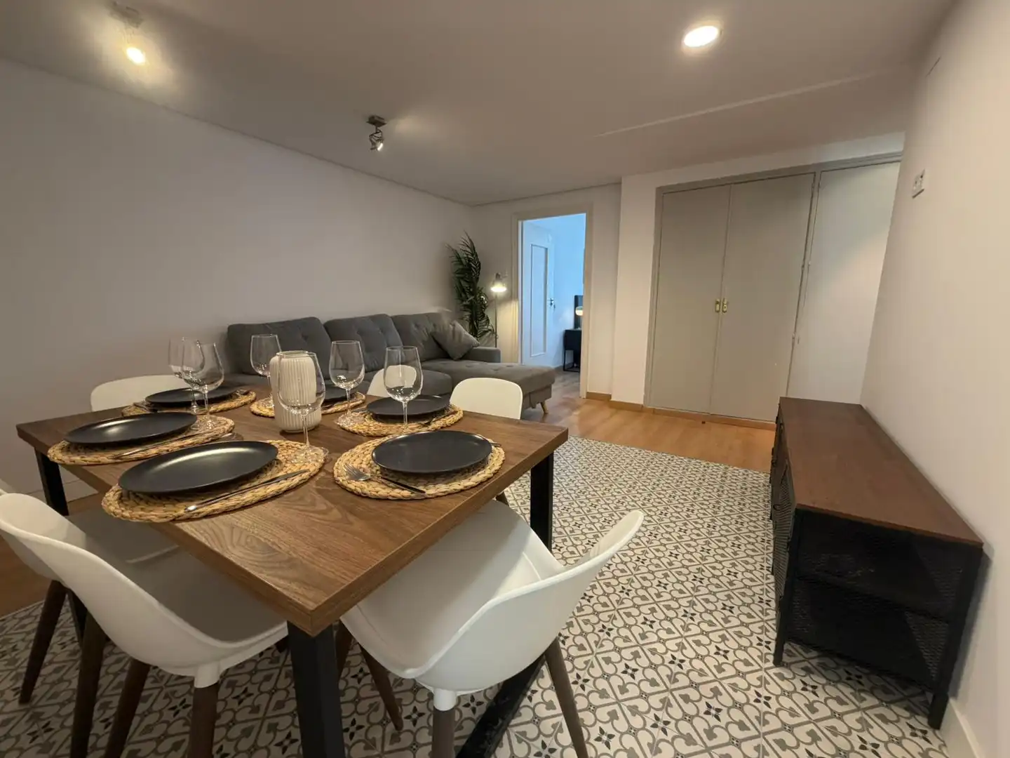 Dining room of Flat for share in Madrid  with Heating, Furnished and Washing machine