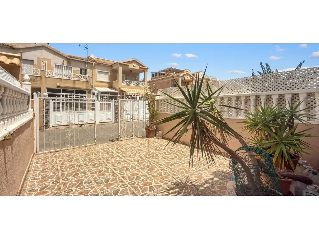 Maison avec balcon à vendre à Calle Pablo Mercader Torregrosa, imagen 3