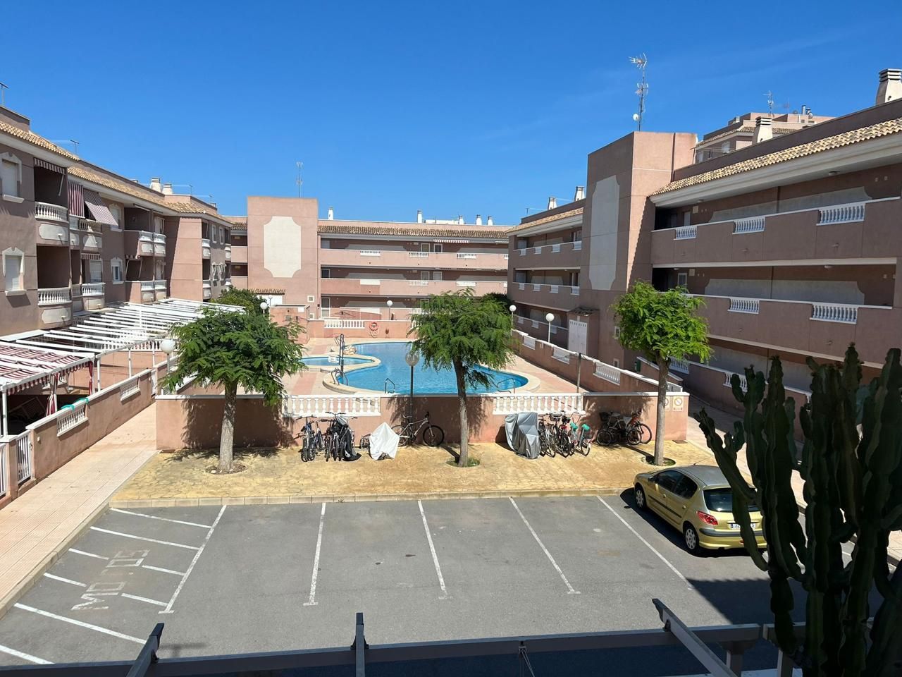 Exterior view of Flat for sale in Santa Pola  with Air Conditioner and Terrace