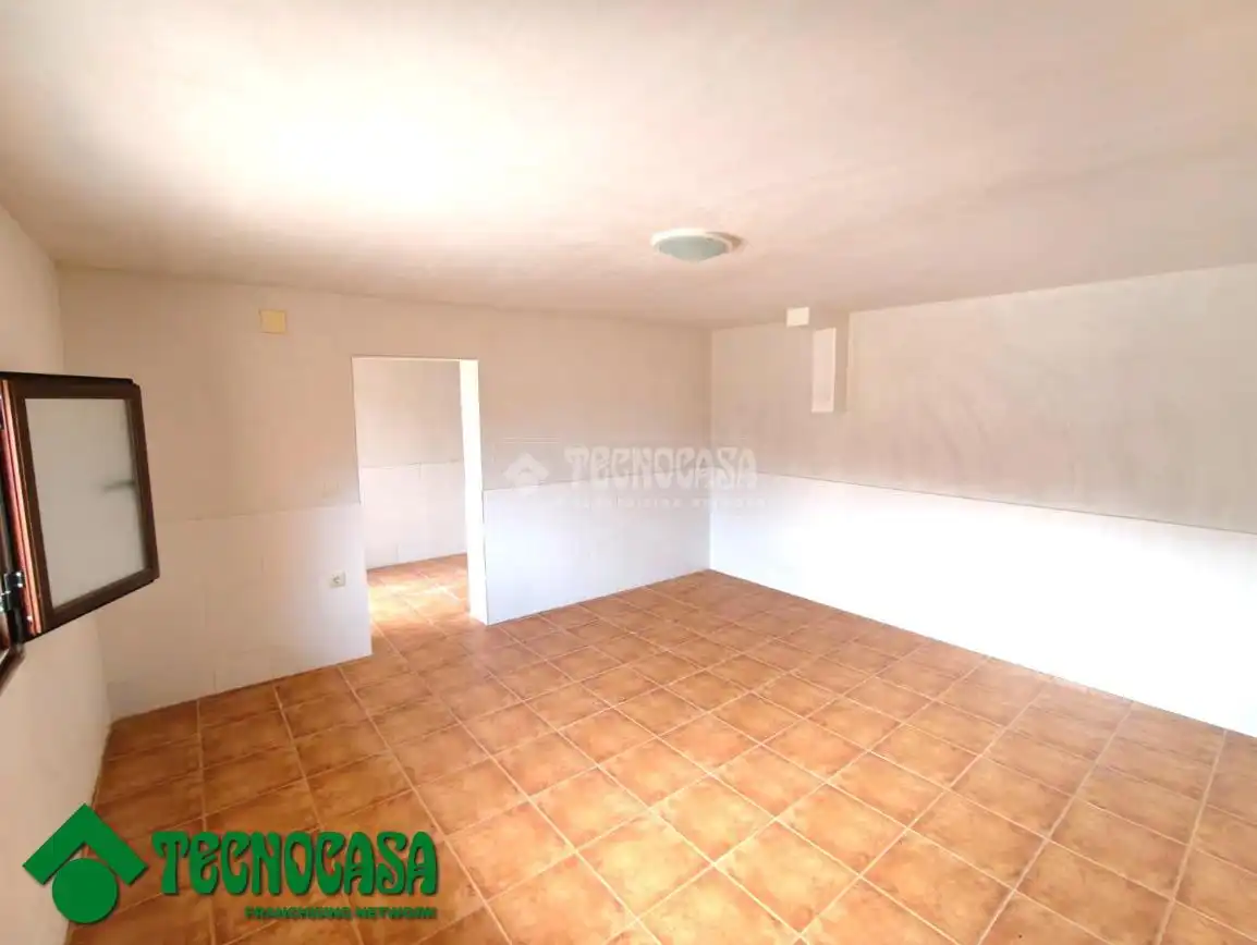 Casa adosada en venda en Gálvez amb Terrassa