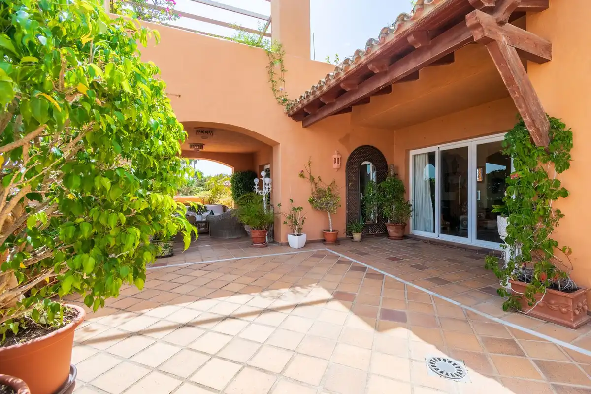 Apartament amb piscina en venda a Nueva Andalucía, imagen 8