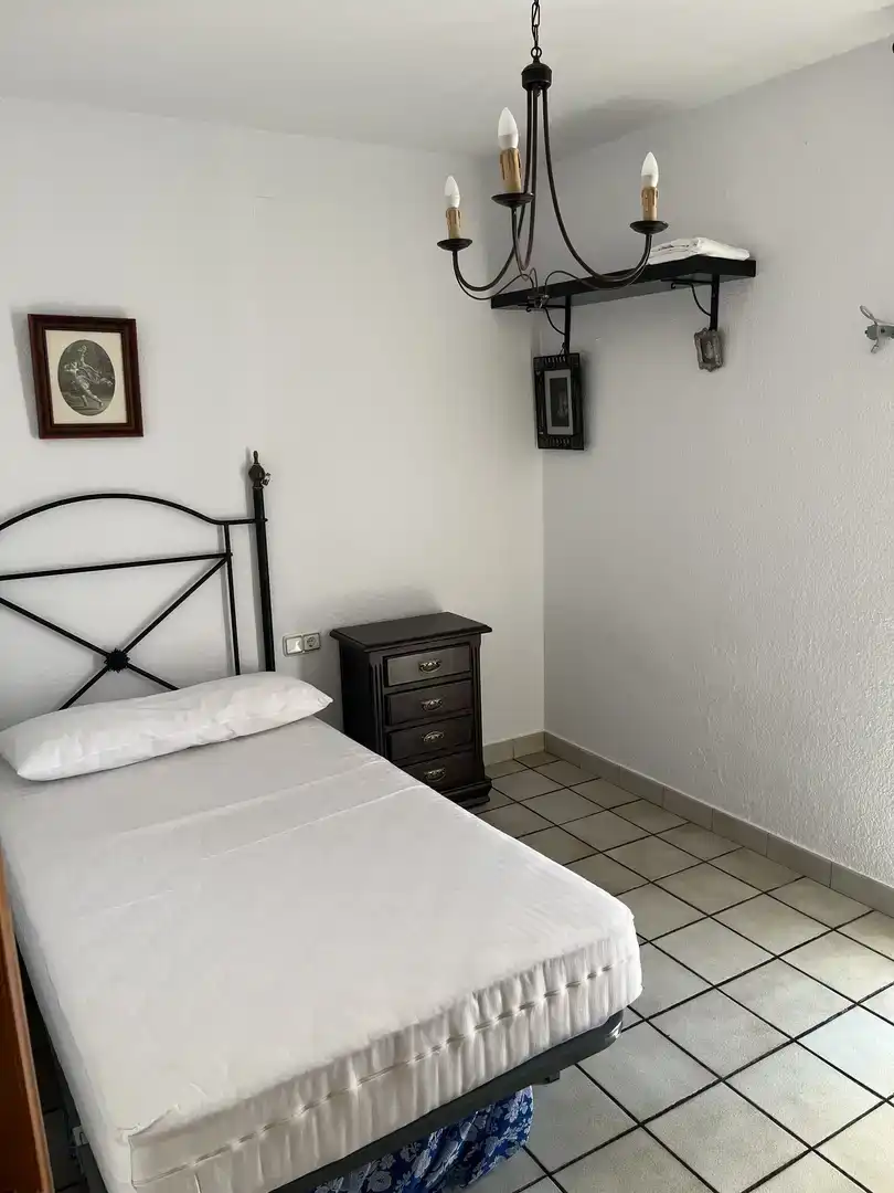 Habitación de Dúplex en venta en La Antilla con Balcón