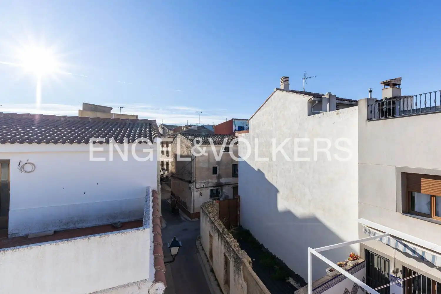 Vista exterior de Casa o xalet en venda en Villar del Arzobispo amb Aire condicionat, Calefacció i Traster