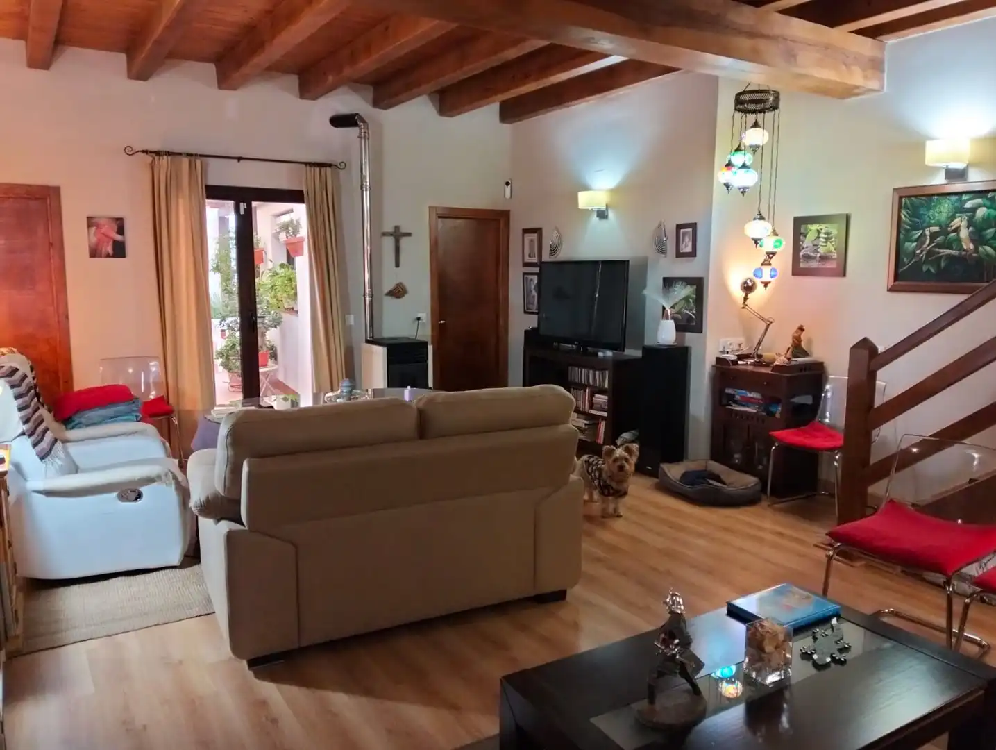 Sala d'estar de Casa o xalet en venda en Las Navas de la Concepción amb Terrassa i Moblat