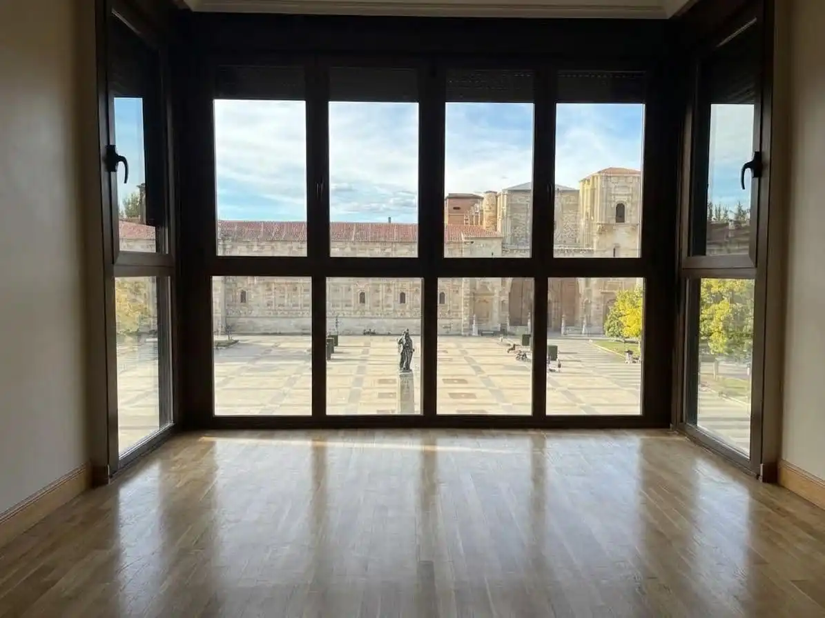 Flat for rent in León Capital , León