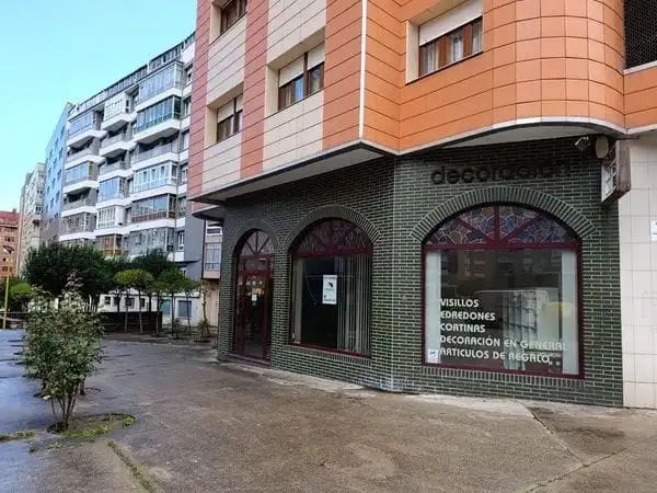 Gewerbefläche zum Verkauf in Calle Fernando Morán 2