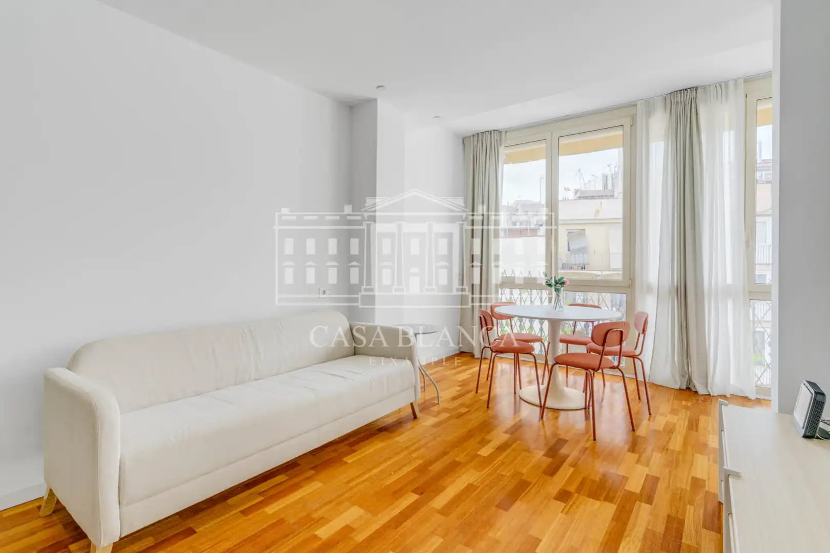 Living room of Apartments for rent in  Barcelona Capital  with Air Conditioner, Heating and Furnished