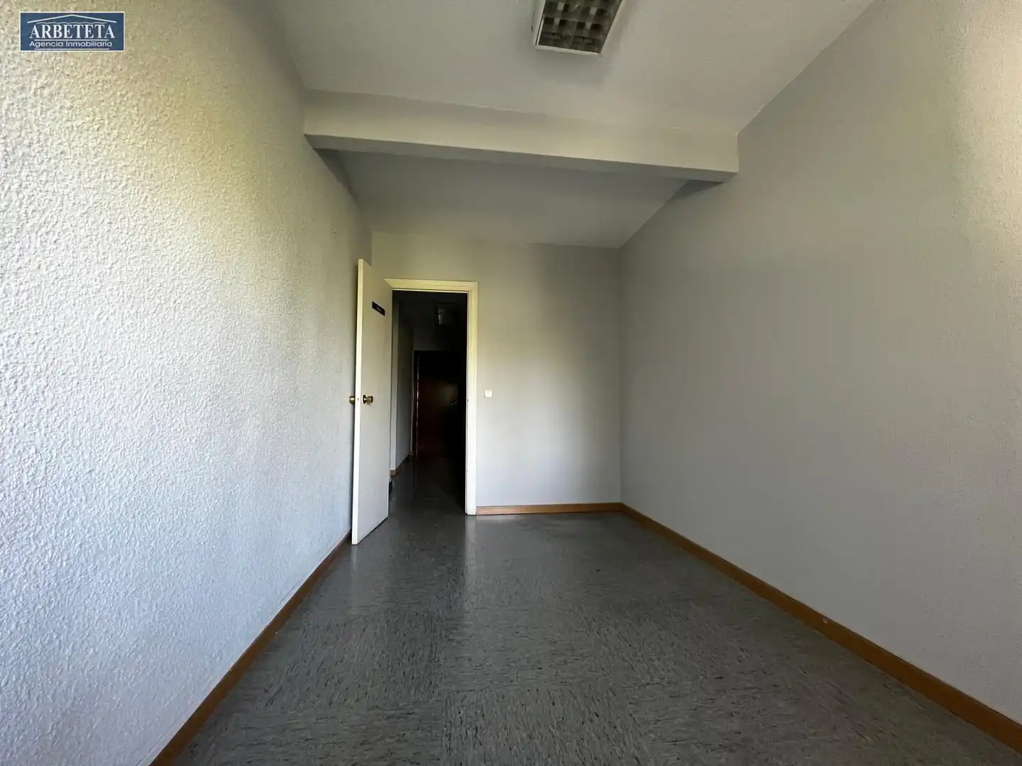 Habitación de Oficina de alquiler en Guadalajara con Calefacción