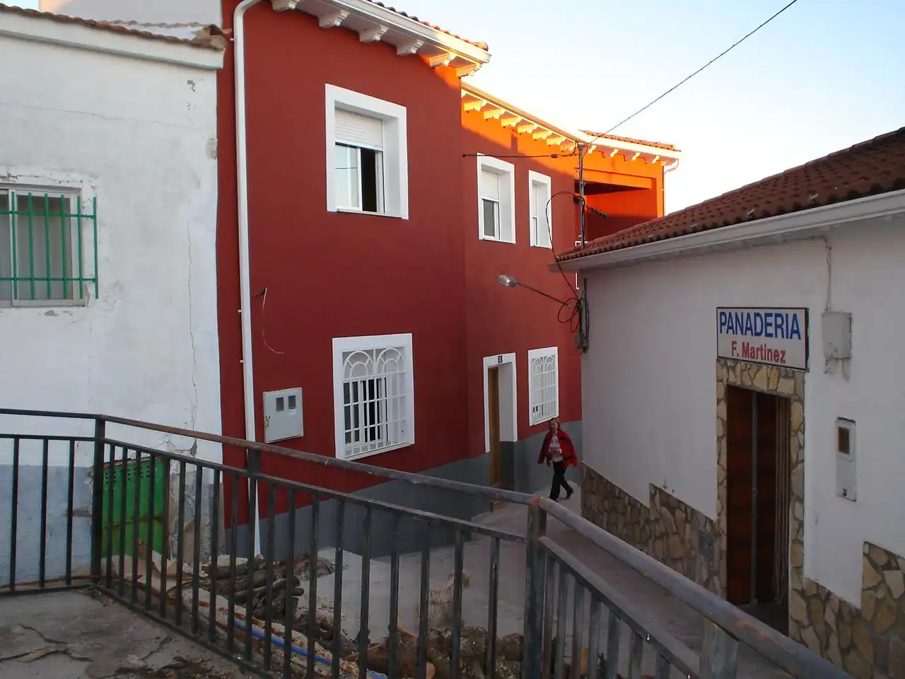Vista exterior de Casa o xalet en venda en Saelices amb Calefacció i Moblat