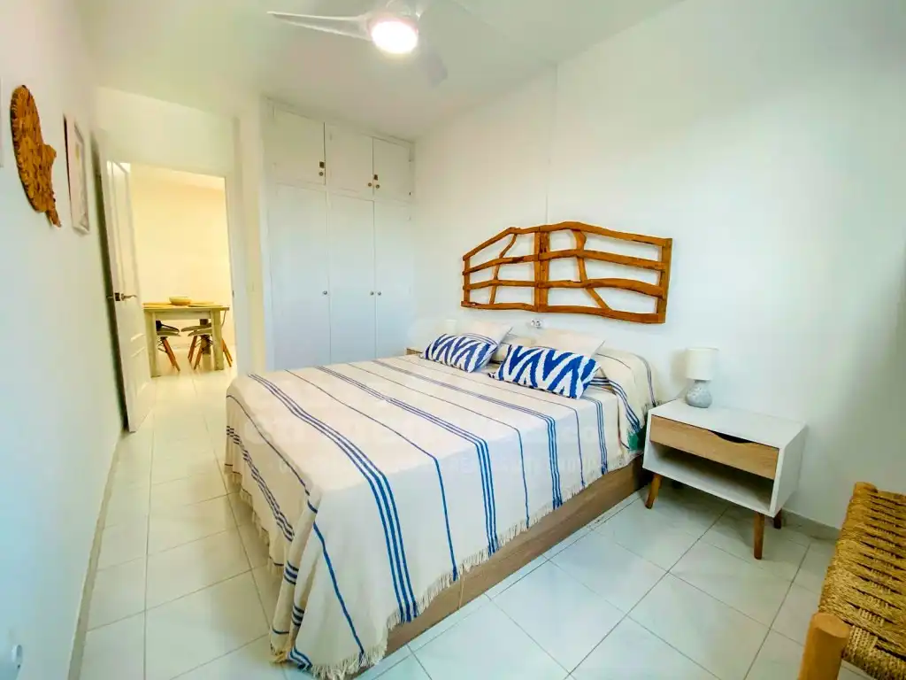 Apartament amb terrassa en venda a Cala en Blanes, imagen 6
