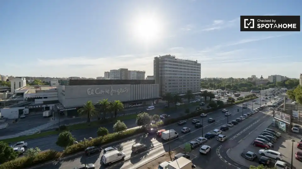 Vista exterior de Pis de lloguer en Valencia amb Aire condicionat, Calefacció i Moblat