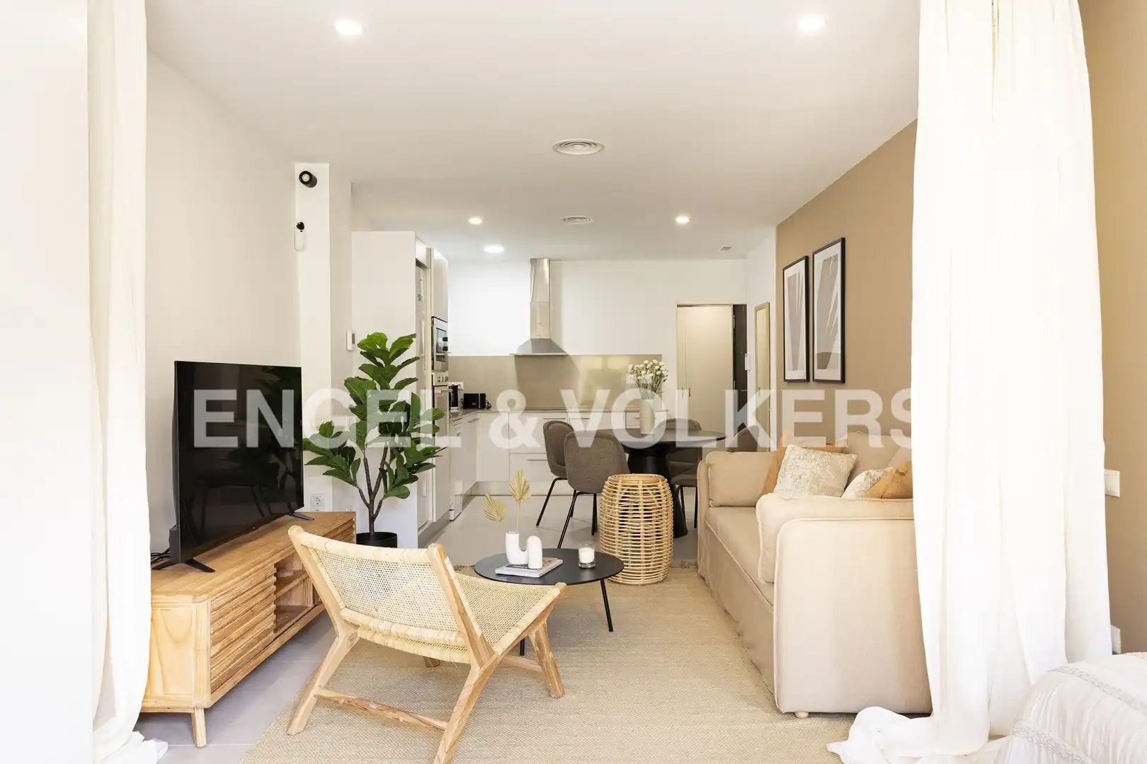 Sala de estar de Piso de alquiler en Barcelona con Aire acondicionado, Calefacción y Amueblado