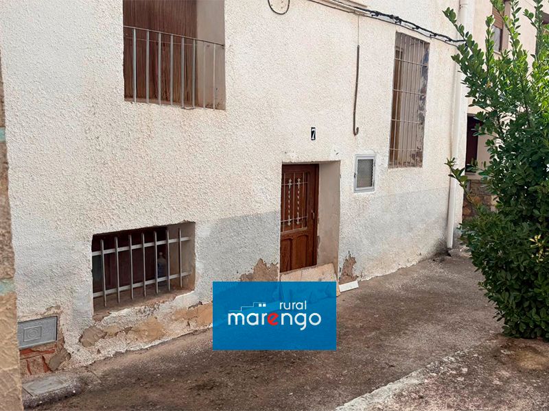 Vista exterior de Casa o xalet en venda en Puebla de Arenoso amb Terrassa