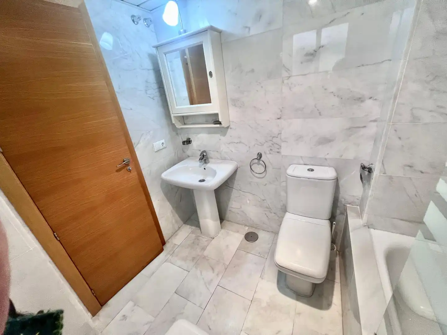 Baño de Piso en venta en Isla Cristina con Aire acondicionado, Terraza y Trastero