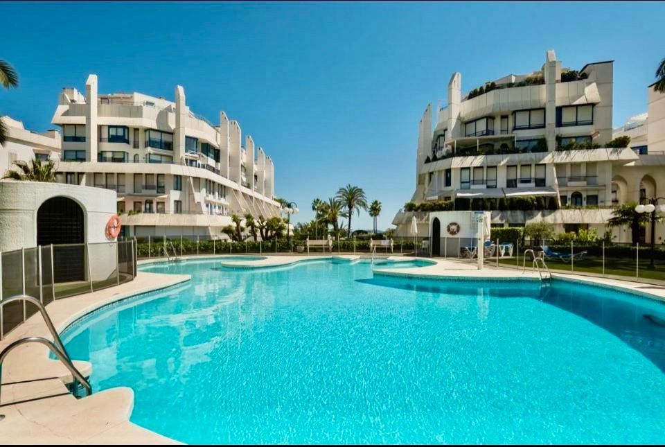 Exterior view of Duplex to rent in Marbella  with Air Conditioner, Storage room and Swimming Pool