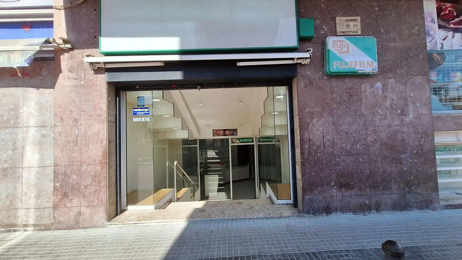 Local comercial de lloguer a Comte Vilardaga, imagen 2