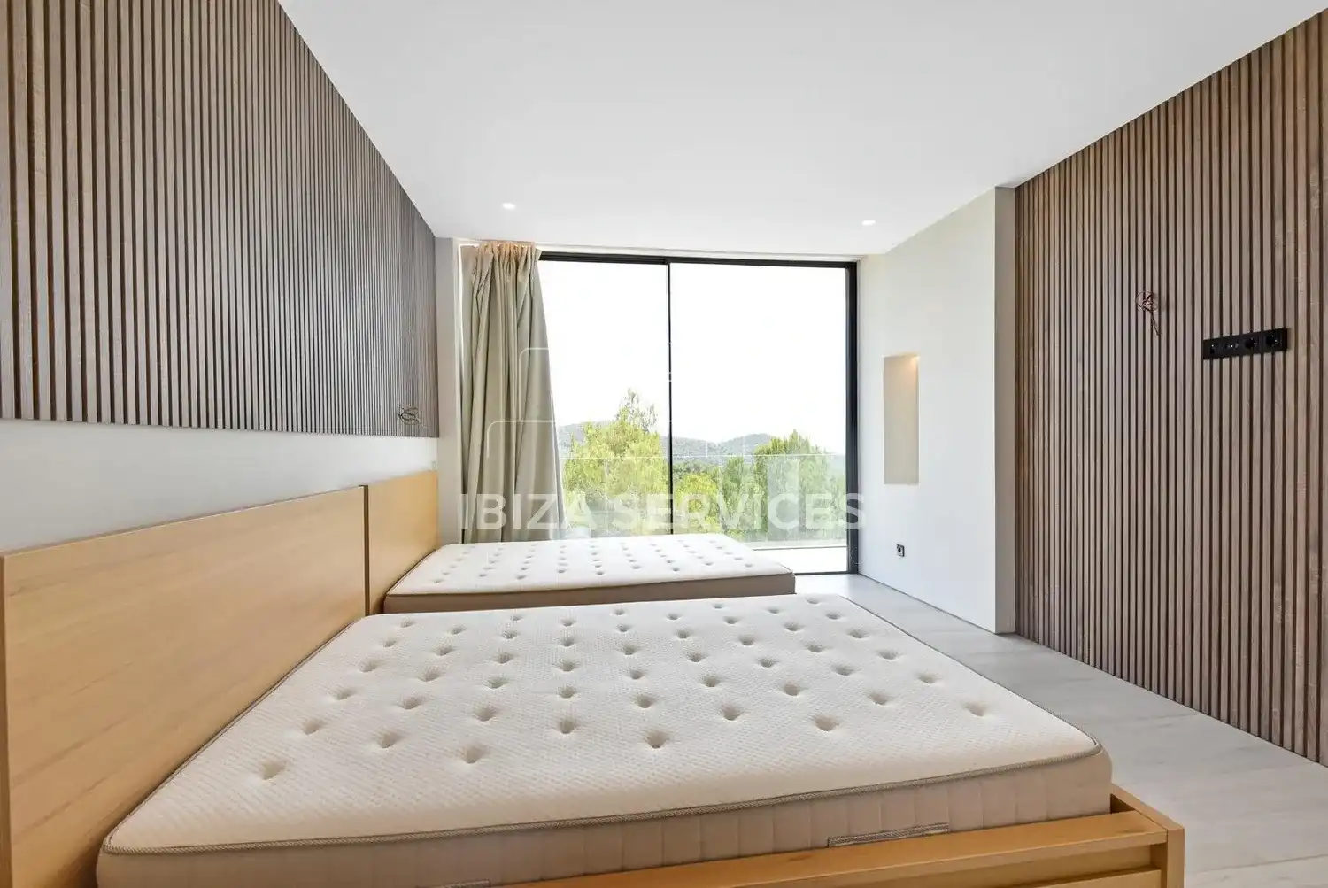 Dormitori de Casa o xalet en venda en Santa Eulària des Riu amb Aire condicionat, Jardí privat i Piscina
