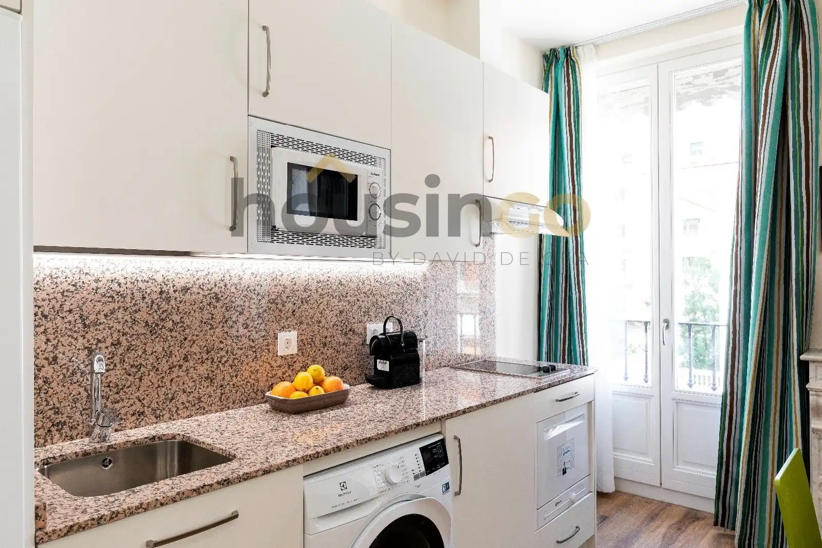 Kitchen of Flat for rent in Madrid  with Air Conditioner, Heating and Terrace