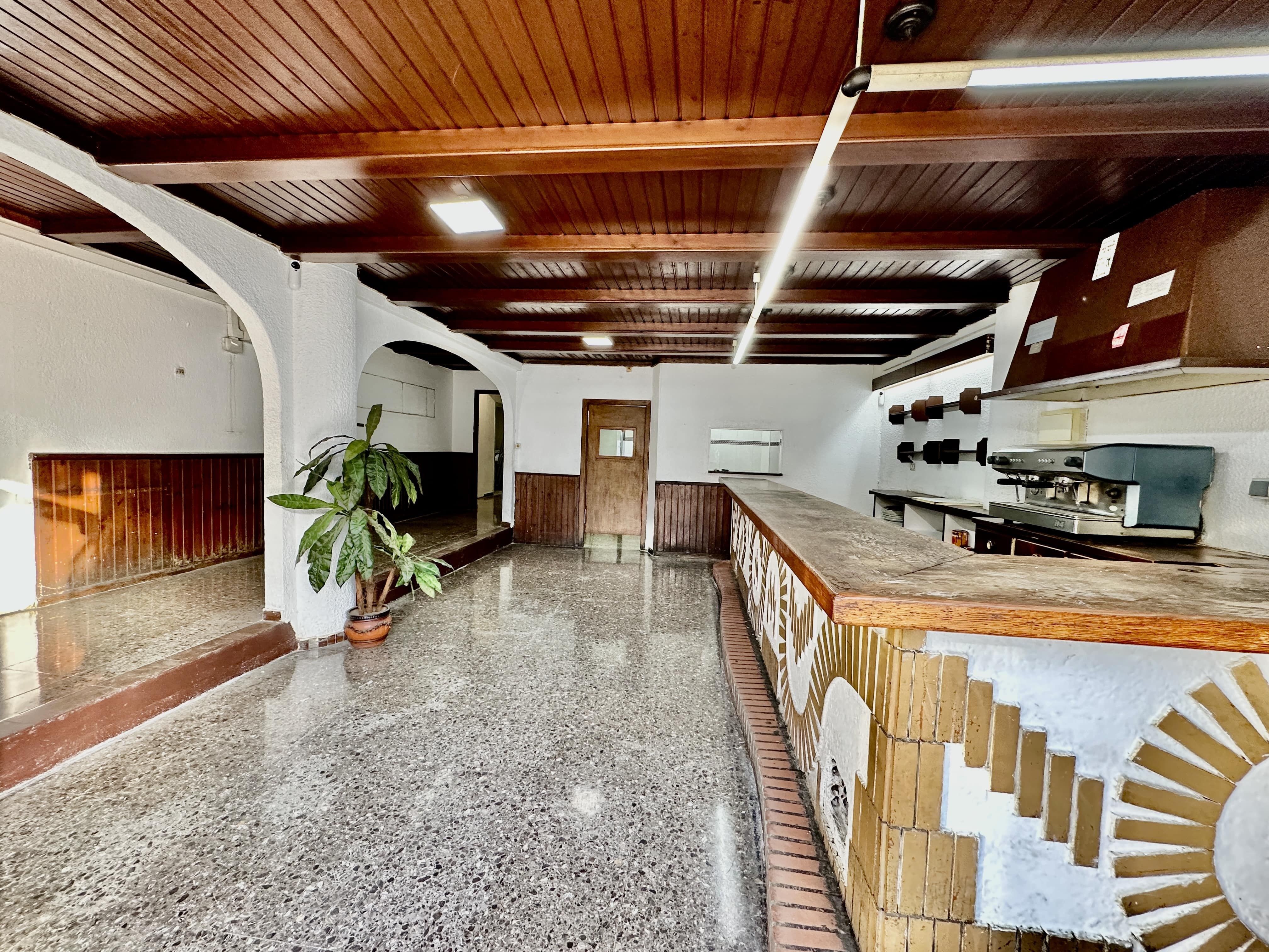 Premises for sale in Castelldefels  with Air Conditioner, Terrace and Alarm