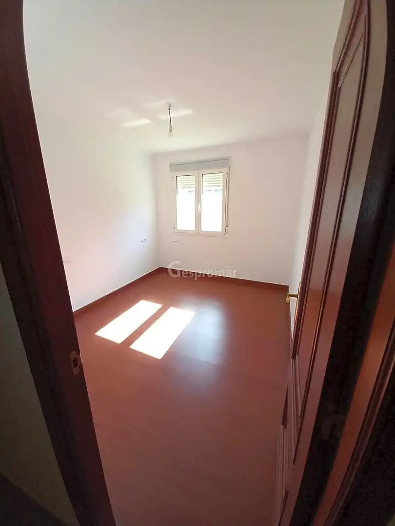 Bedroom of Houses for sale in Castro Caldelas  with Private garden, Parquet flooring and Terrace