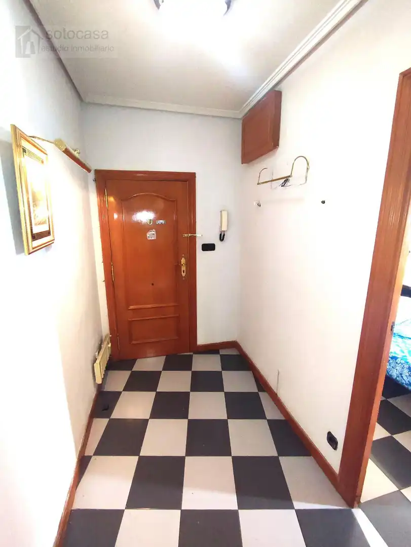Piso en venta en Valladolid con Calefacción, Terraza y Amueblado
