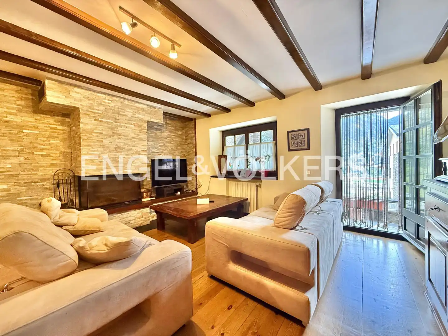 Piso de 3 habitaciones en alquiler en Vila, Encamp · 2 de 60