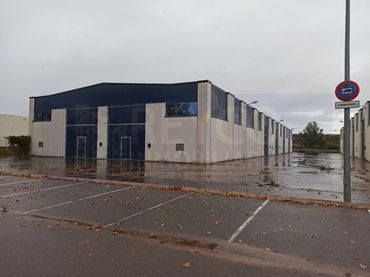 Nave industrielle à vendre à Hormilla