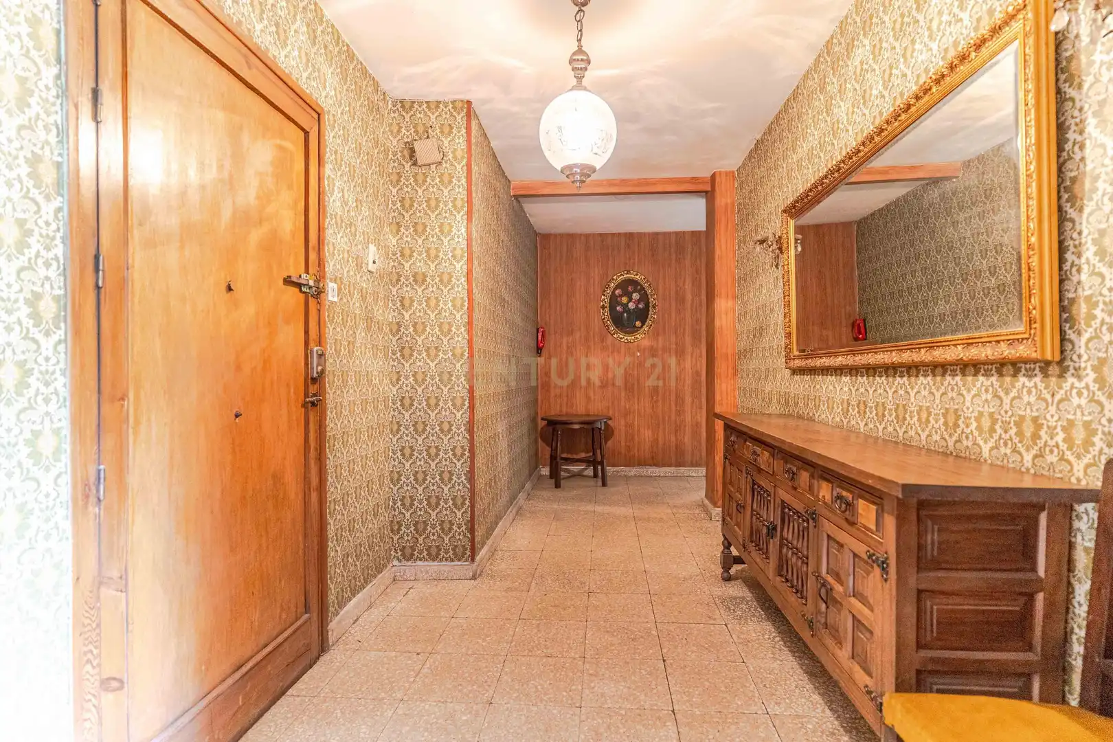 Apartament en venda en  Granada Capital amb Balcó