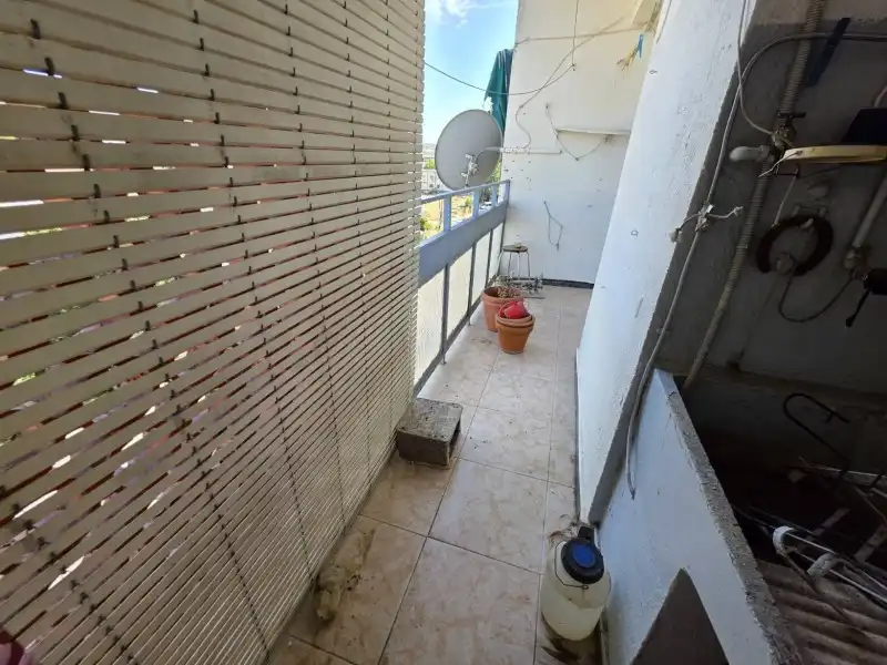 Terrasse von Wohnung zum Verkauf in Plasencia mit Klimaanlage, Privatgarten und Terrasse