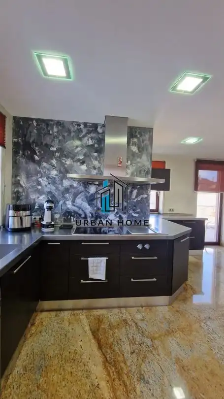 Kitchen of Houses for sale in León Capital   with Heating, Private garden and Terrace