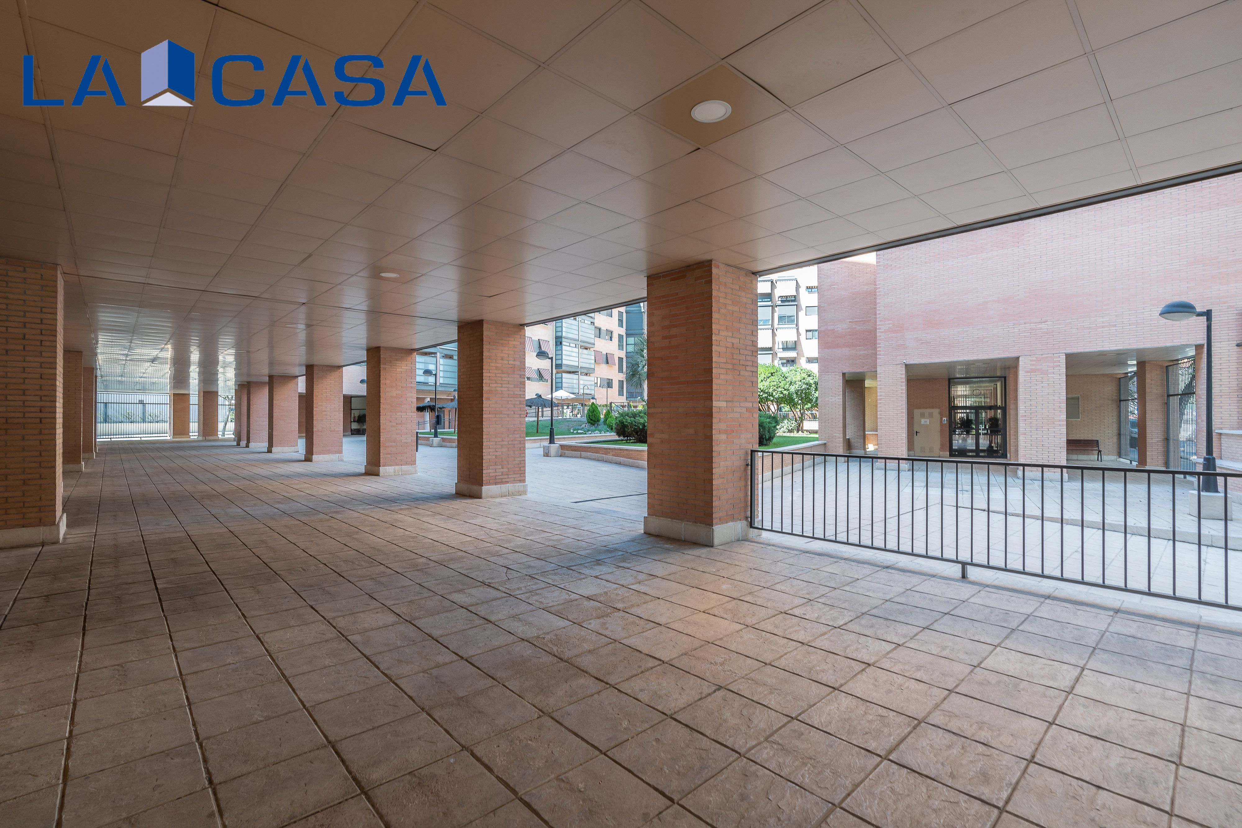 Vista exterior de Ático en venta en  Madrid Capital con Calefacción, Terraza y Trastero