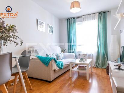Sala d'estar de Apartament en venda en  Madrid Capital amb Aire condicionat